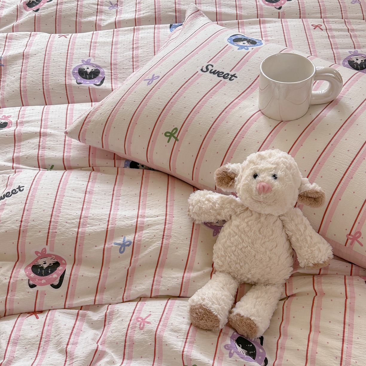 91家纺网 家纺一手货源 找家纺 桔禾家纺 2025新款小清新水洗棉有氧双层纱印花云感木棉皱皱纱四件套 萌宠来袭