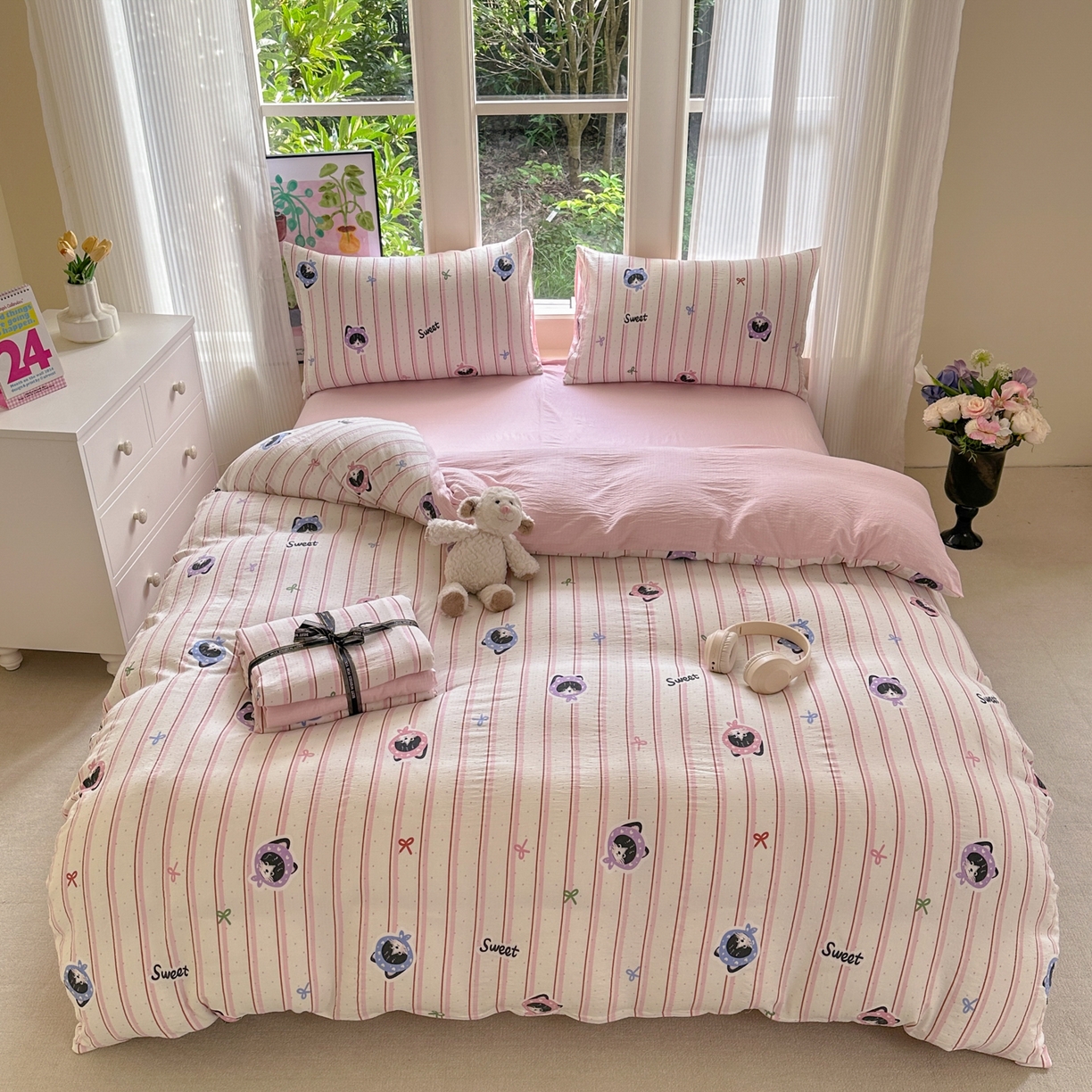 91家纺网 家纺一手货源 找家纺 桔禾家纺 2025新款小清新水洗棉有氧双层纱印花云感木棉皱皱纱四件套 萌宠来袭