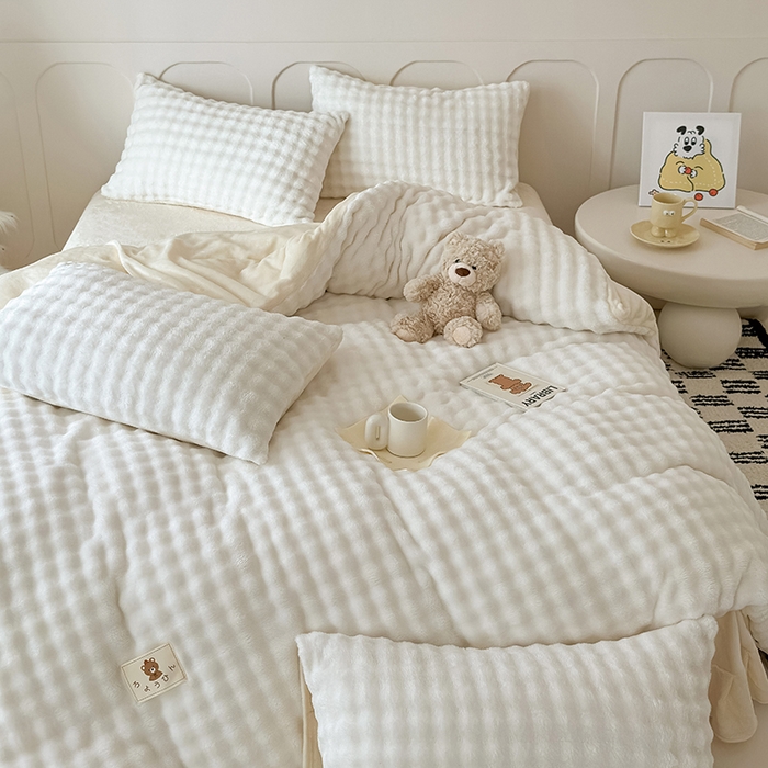 91家纺网 家纺一手货源 找家纺 （总）宜派家纺 2025新款A类简约高克重泡泡兔毛绒四件套