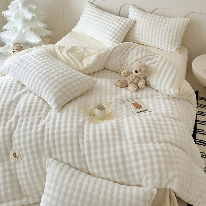 91家纺网 家纺一手货源 找家纺 （总）宜派家纺 2025新款A类简约高克重泡泡兔毛绒四件套