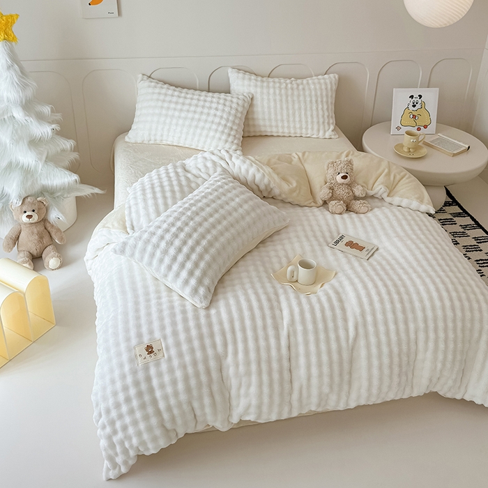 91家纺网 家纺一手货源 找家纺 （总）宜派家纺 2025新款A类简约高克重泡泡兔毛绒四件套