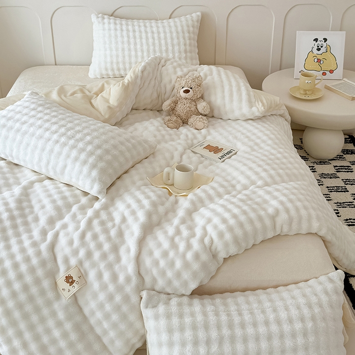 91家纺网 家纺一手货源 找家纺 （总）宜派家纺 2025新款A类简约高克重泡泡兔毛绒四件套