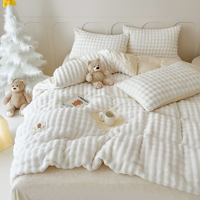 91家纺网 家纺一手货源 找家纺 宜派家纺 2025新款A类简约高克重泡泡兔毛绒四件套 泡泡-米白