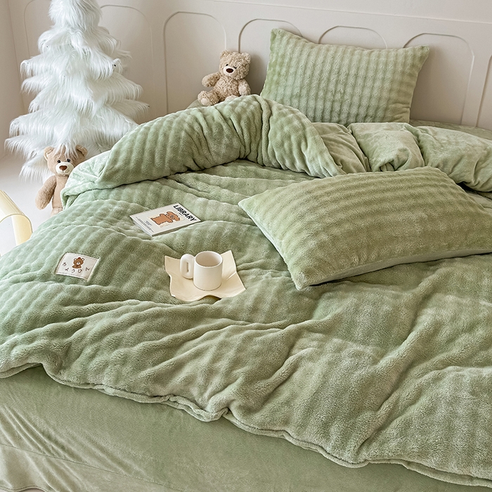 91家纺网 家纺一手货源 找家纺 宜派家纺 2025新款A类简约高克重泡泡兔毛绒四件套 泡泡-茶绿