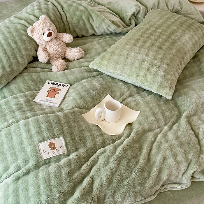 91家纺网 家纺一手货源 找家纺 宜派家纺 2025新款A类简约高克重泡泡兔毛绒四件套 泡泡-茶绿