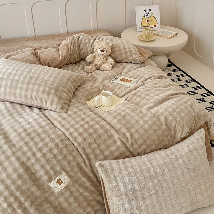 91家纺网 家纺一手货源 找家纺 宜派家纺 2025新款A类简约高克重泡泡兔毛绒四件套 泡泡-米驼