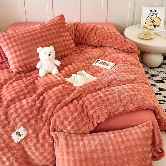 91家纺网 家纺一手货源 找家纺 宜派家纺 2025新款A类简约高克重泡泡兔毛绒四件套 泡泡-赤橙