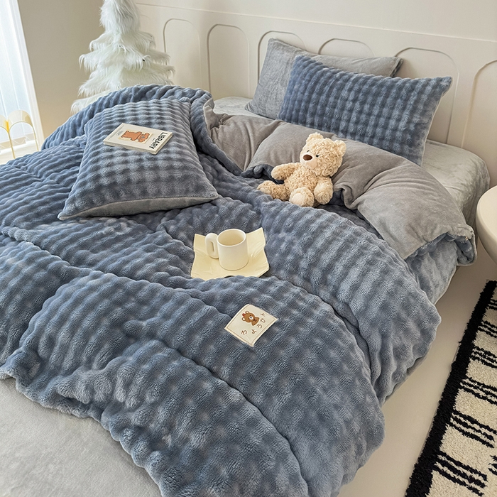 91家纺网 家纺一手货源 找家纺 宜派家纺 2025新款A类简约高克重泡泡兔毛绒四件套 泡泡-雾蓝