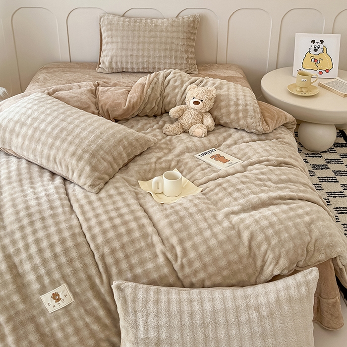 91家纺网 家纺一手货源 找家纺 宜派家纺 2025新款A类简约高克重泡泡兔毛绒四件套 泡泡-米驼