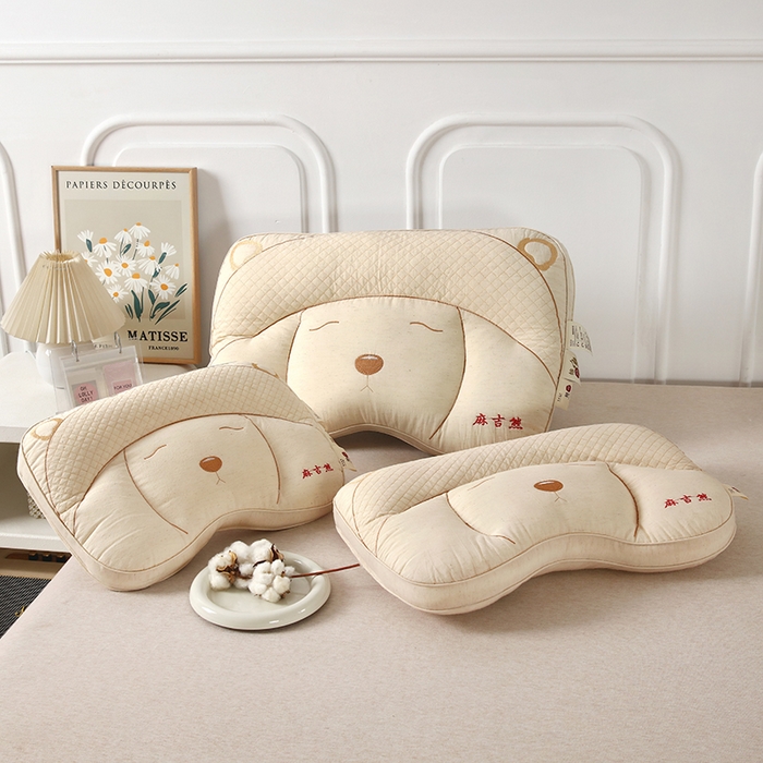 91家纺网 家纺一手货源 找家纺 （总）仁宇枕业 2025新款新品全棉棉麻儿童分区护颈枕头枕芯麻吉熊儿童枕头