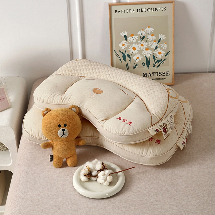 91家纺网 家纺一手货源 找家纺 （总）仁宇枕业 2025新款新品全棉棉麻儿童分区护颈枕头枕芯麻吉熊儿童枕头