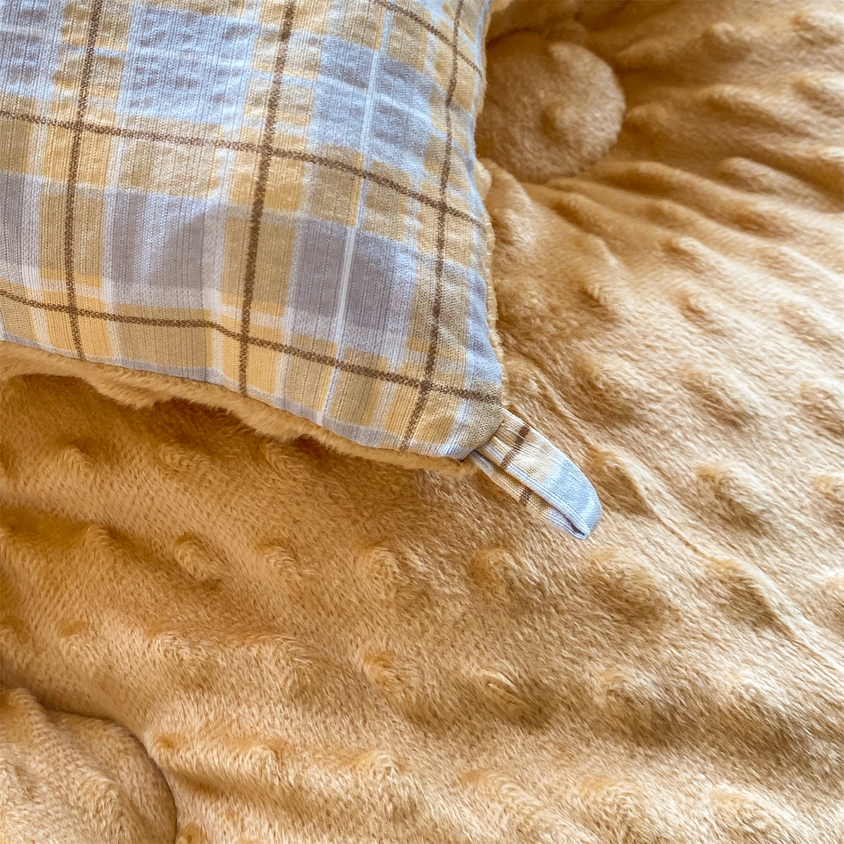 91家纺网 家纺一手货源 找家纺 （总）宝士康家纺 2025新款豆豆绒木棉冬被/被芯/跨境/外贸