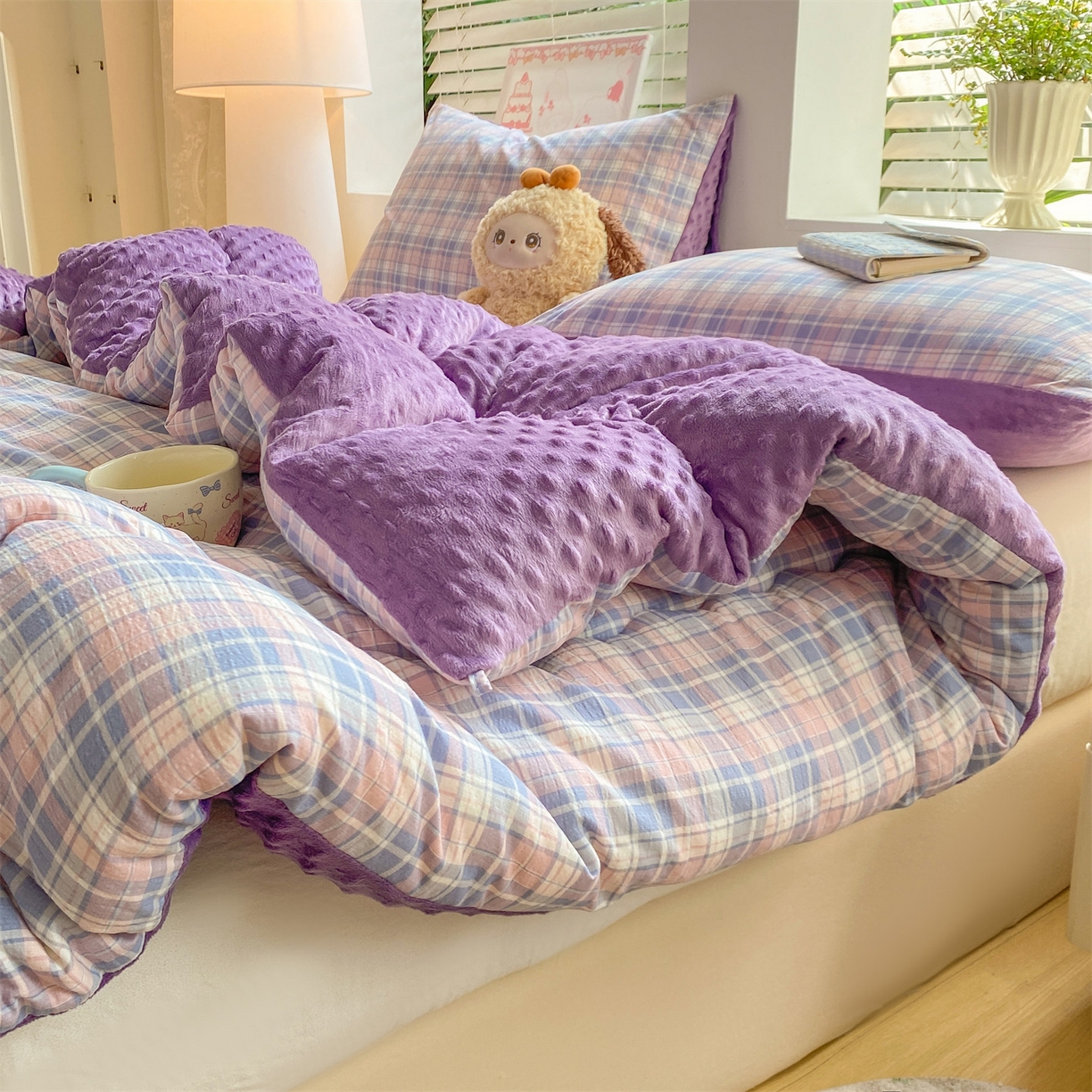 91家纺网 家纺一手货源 找家纺 宝士康家纺 2025新款豆豆绒木棉冬被/被芯/跨境/外贸 豆豆-紫粉格