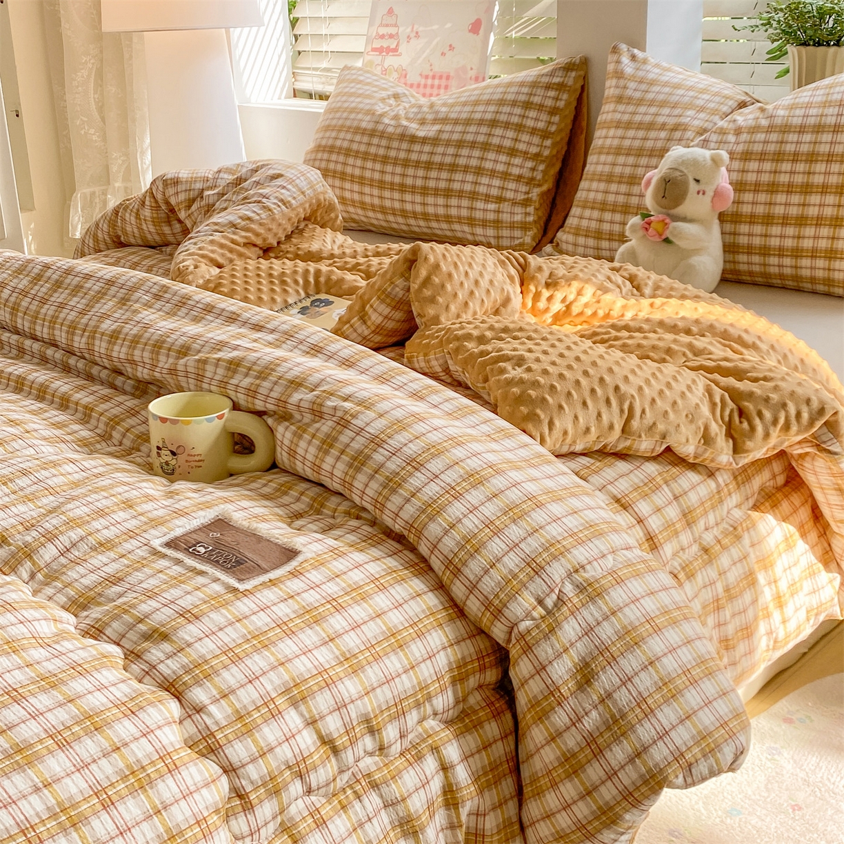 91家纺网 家纺一手货源 找家纺 宝士康家纺 2025新款豆豆绒木棉冬被/被芯/跨境/外贸 豆豆-粉黄格