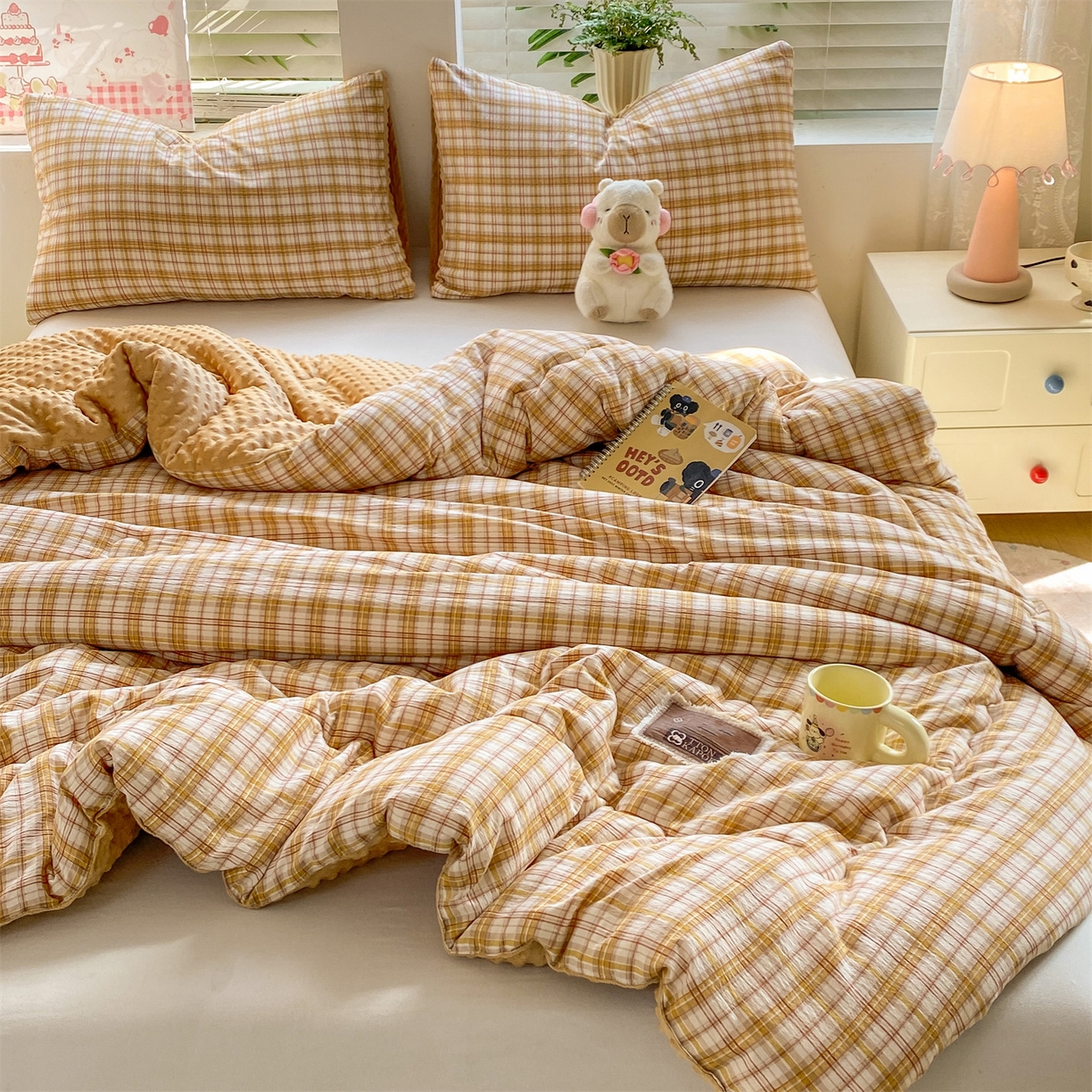 91家纺网 家纺一手货源 找家纺 宝士康家纺 2025新款豆豆绒木棉冬被/被芯/跨境/外贸 豆豆-粉黄格