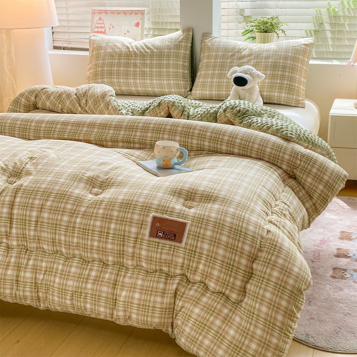 91家纺网 家纺一手货源 找家纺 宝士康家纺 2025新款豆豆绒木棉冬被/被芯/跨境/外贸 豆豆-绿粉格