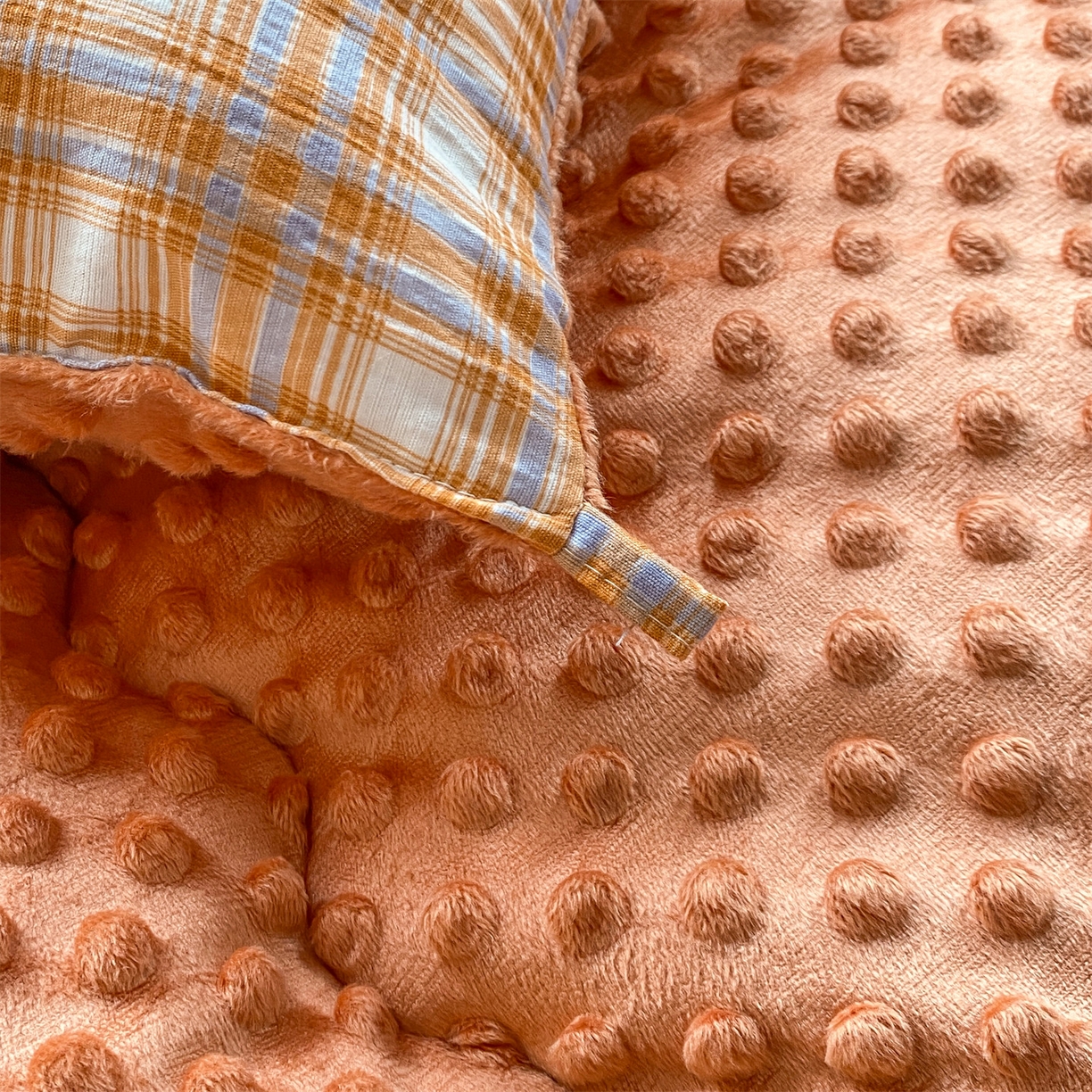 91家纺网 家纺一手货源 找家纺 宝士康家纺 2025新款豆豆绒木棉冬被/被芯/跨境/外贸 豆豆-蓝橙格