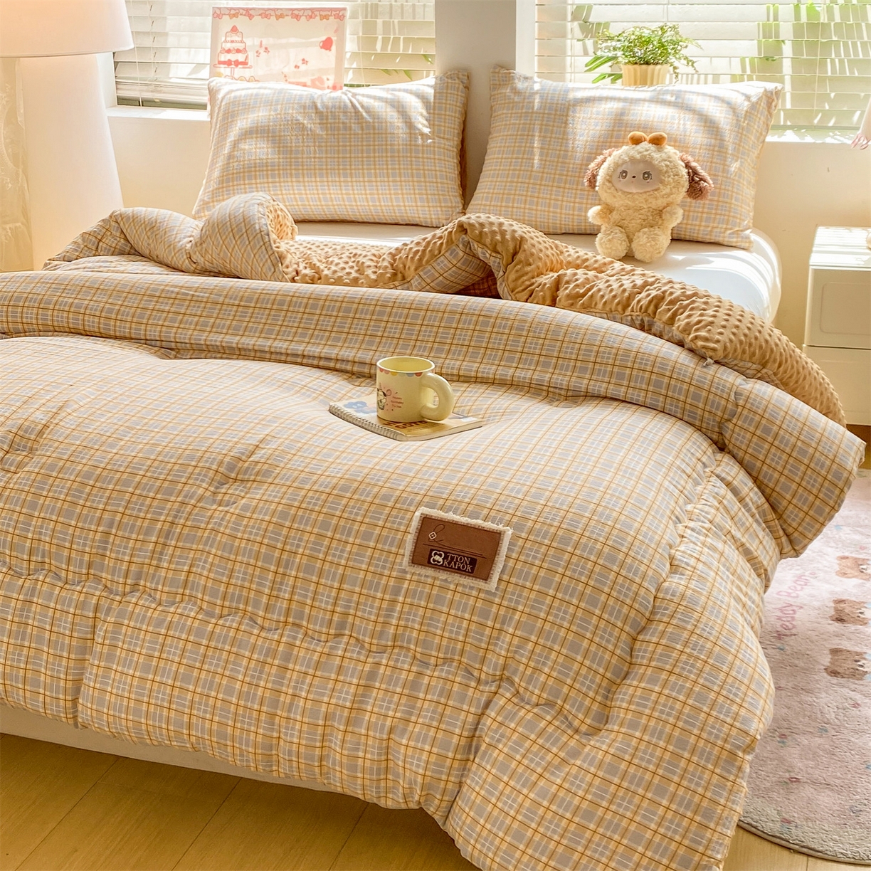 91家纺网 家纺一手货源 找家纺 宝士康家纺 2025新款豆豆绒木棉冬被/被芯/跨境/外贸 豆豆-灰黄格