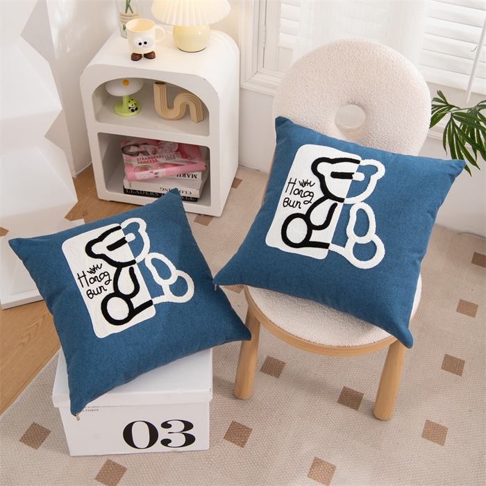 91家纺网 家纺一手货源 找家纺 仁宇枕业 2025新款新品情侣抱枕靠枕靠垫腰枕头枕腰靠枕头枕芯 亚麻打坐熊系列抱枕-蓝色熊