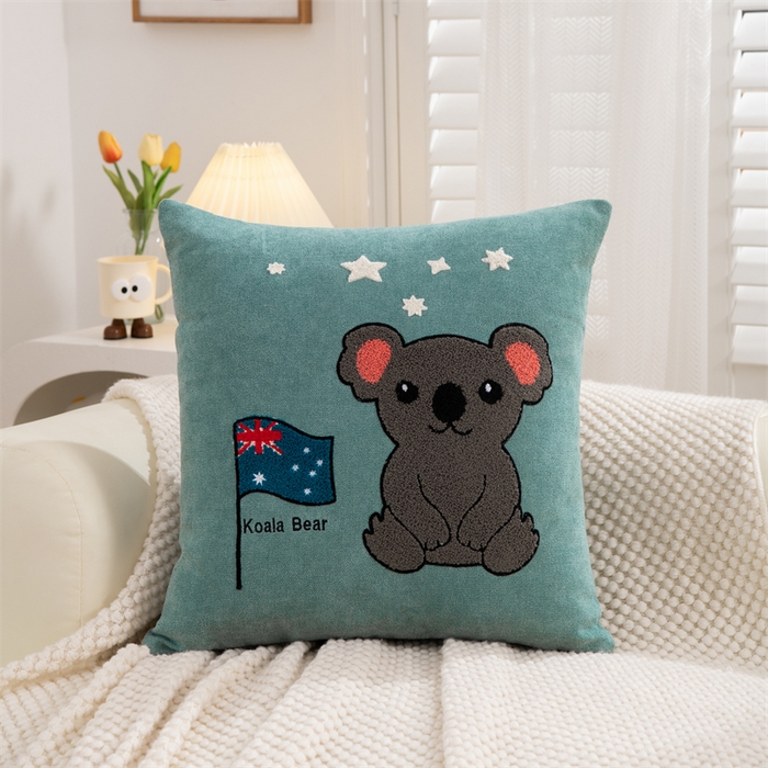 91家纺网 家纺一手货源 找家纺 仁宇枕业 2025新款新品情侣抱枕靠枕靠垫腰枕头枕腰靠枕头枕芯 亚麻动物园系列抱枕-浅绿色国旗熊