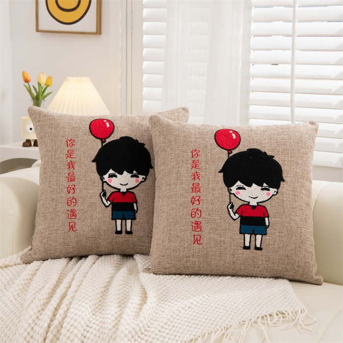 91家纺网 家纺一手货源 找家纺 仁宇枕业 2025新款新品情侣抱枕靠枕靠垫腰枕头枕腰靠枕头枕芯 亚麻耳机男孩系列-气球少年