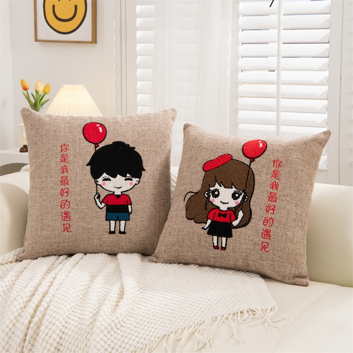 91家纺网 家纺一手货源 找家纺 仁宇枕业 2025新款新品情侣抱枕靠枕靠垫腰枕头枕腰靠枕头枕芯 亚麻耳机男孩系列-气球少年