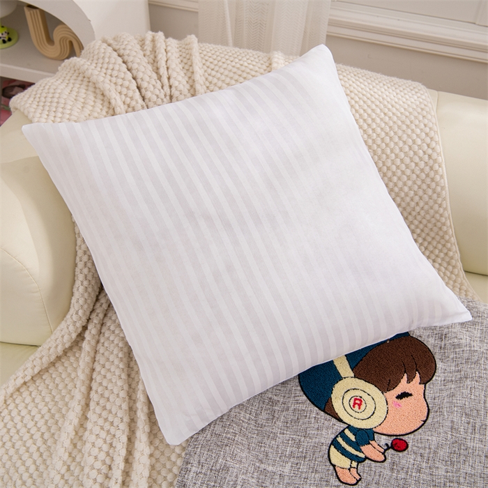 91家纺网 家纺一手货源 找家纺 仁宇枕业 2025新款新品情侣抱枕靠枕靠垫腰枕头枕腰靠枕头枕芯 亚麻耳机男孩抱枕系列-帽子男孩红色