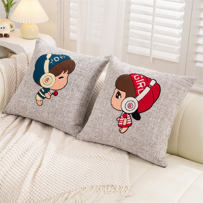 91家纺网 家纺一手货源 找家纺 仁宇枕业 2025新款新品情侣抱枕靠枕靠垫腰枕头枕腰靠枕头枕芯 亚麻耳机男孩抱枕系列-帽子男孩红色