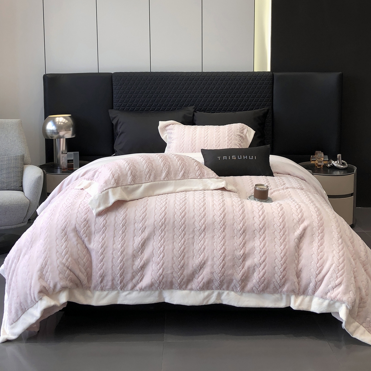 91家纺网 家纺一手货源 找家纺 （总）太古汇家居 2025新款300克兔毛四件套-丝芙特系列 （会员230/250，毛毡带包装，淘宝上图价格-券后不低于338）