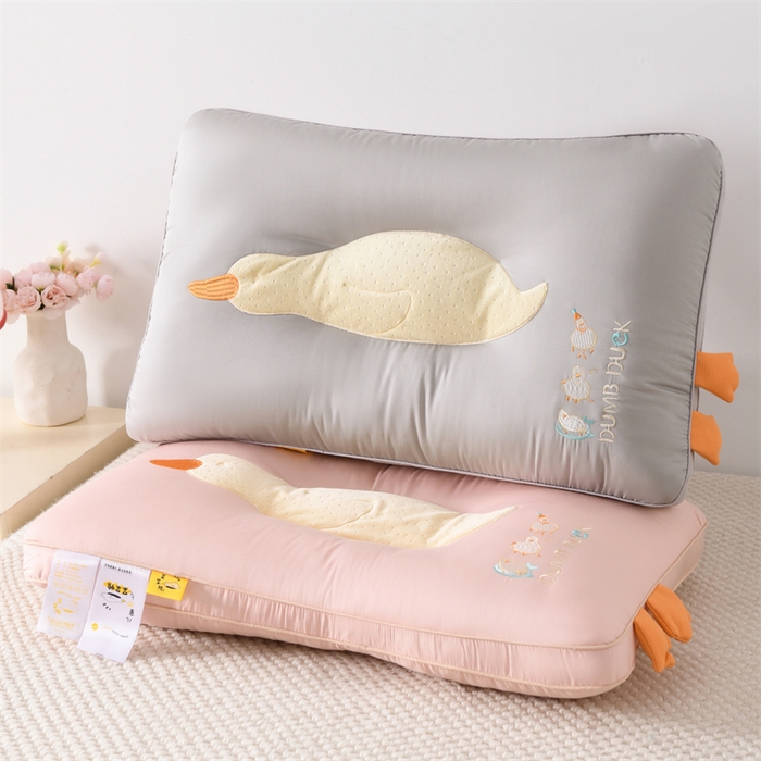 91家纺网 家纺一手货源 找家纺 （总）仁宇枕业 2025新款新品可爱儿童成人定型护颈中低枕头枕芯呆呆鸭枕头