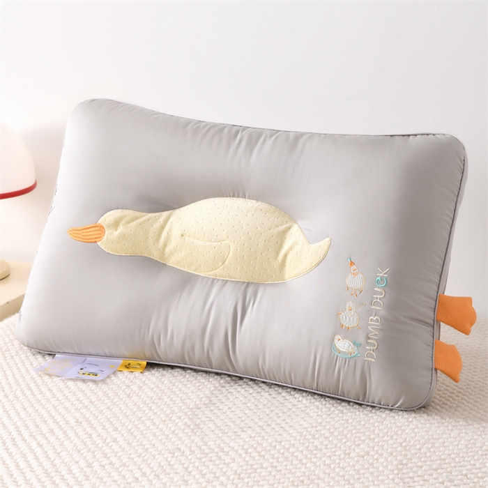 91家纺网 家纺一手货源 找家纺 仁宇枕业 2025新款新品可爱儿童成人定型护颈中低枕头枕芯呆呆鸭枕头 呆呆鸭-灰色
