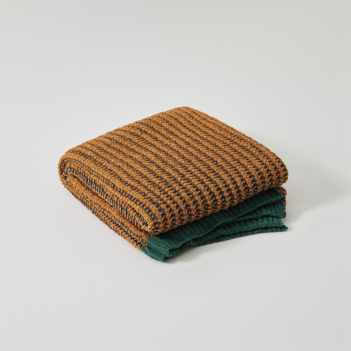 91家纺网 家纺一手货源 找家纺 暖绵绵家纺 2025新款布拉蒙毛毯毯子（最低零售价：158元） 布拉蒙-绿色