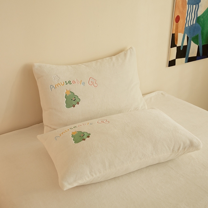 91家纺网 家纺一手货源 找家纺 （总）绒棉世家 2025新款保暖牛奶绒贴布绣四件套