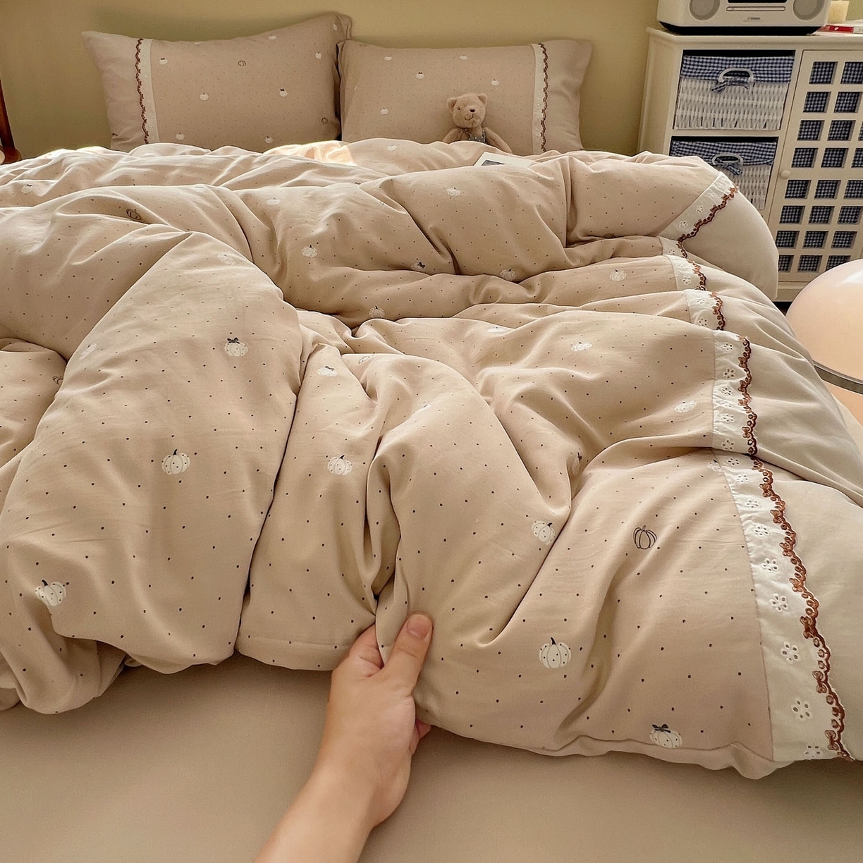 91家纺网 家纺一手货源 找家纺 （总）优选 2025秋冬新品韩国小清新有氧提花人字纹双层纱全棉蕾丝花边加厚四件套（提供买家秀）