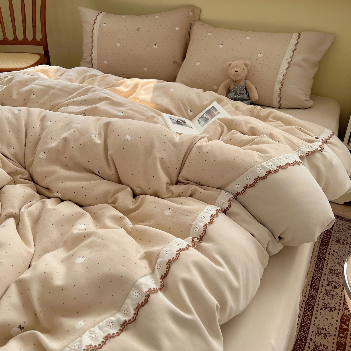 91家纺网 家纺一手货源 找家纺 （总）优选 2025秋冬新品韩国小清新有氧提花人字纹双层纱全棉蕾丝花边加厚四件套（提供买家秀）