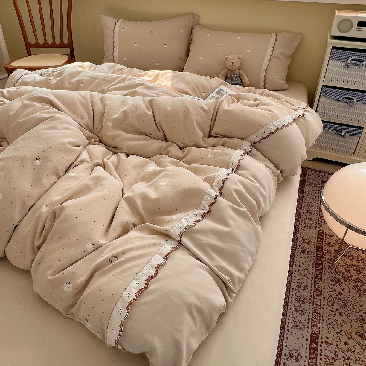 91家纺网 家纺一手货源 找家纺 （总）优选 2025秋冬新品韩国小清新有氧提花人字纹双层纱全棉蕾丝花边加厚四件套（提供买家秀）