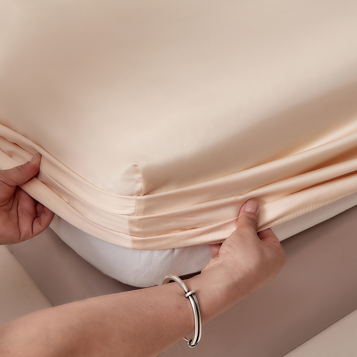 91家纺网 家纺一手货源 找家纺 DoDo 兜兜 2026新款全棉纯棉50支长绒棉单床笠 床笠单件 奶茶色