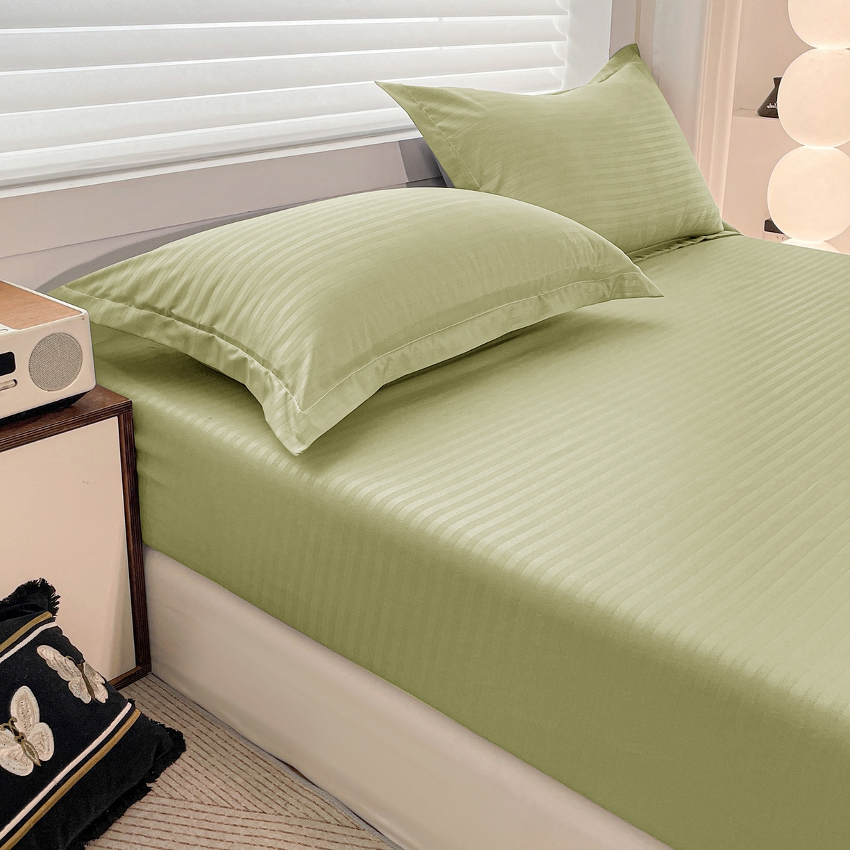 91家纺网 家纺一手货源 找家纺 恬澳家纺 2025新款简约磨毛压花床笠外贸跨境电商亚马逊速卖通单床笠三件套欧美尺寸多多跨境平台-场景二 条纹-绿