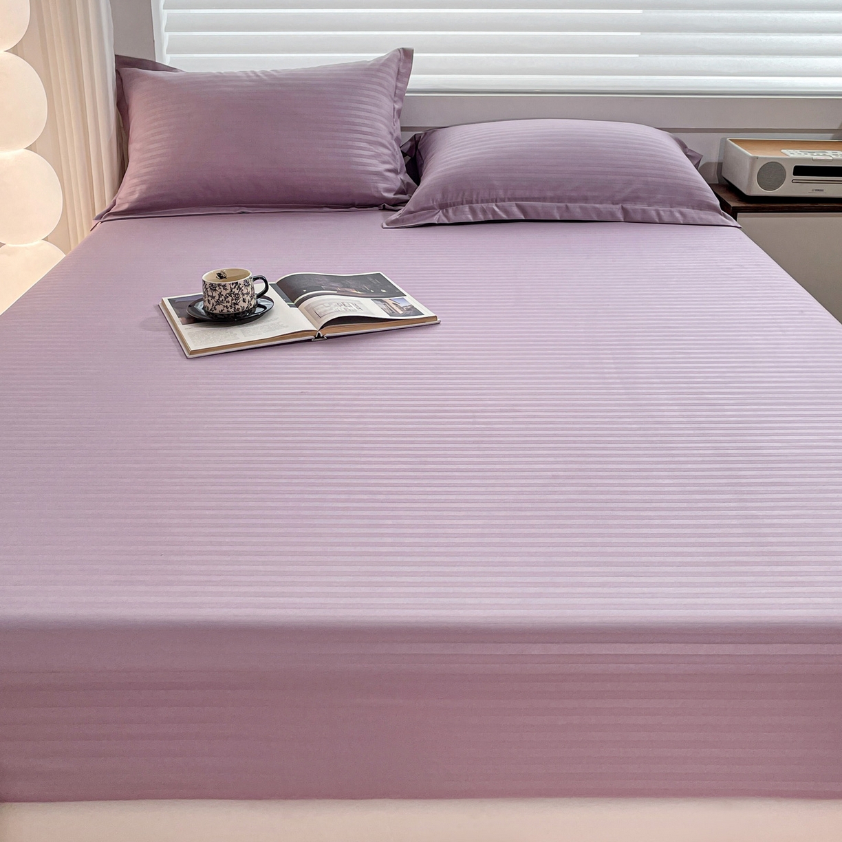 91家纺网 家纺一手货源 找家纺 恬澳家纺 2025新款简约磨毛压花床笠外贸跨境电商亚马逊速卖通单床笠三件套欧美尺寸多多跨境平台-场景二 条纹-紫