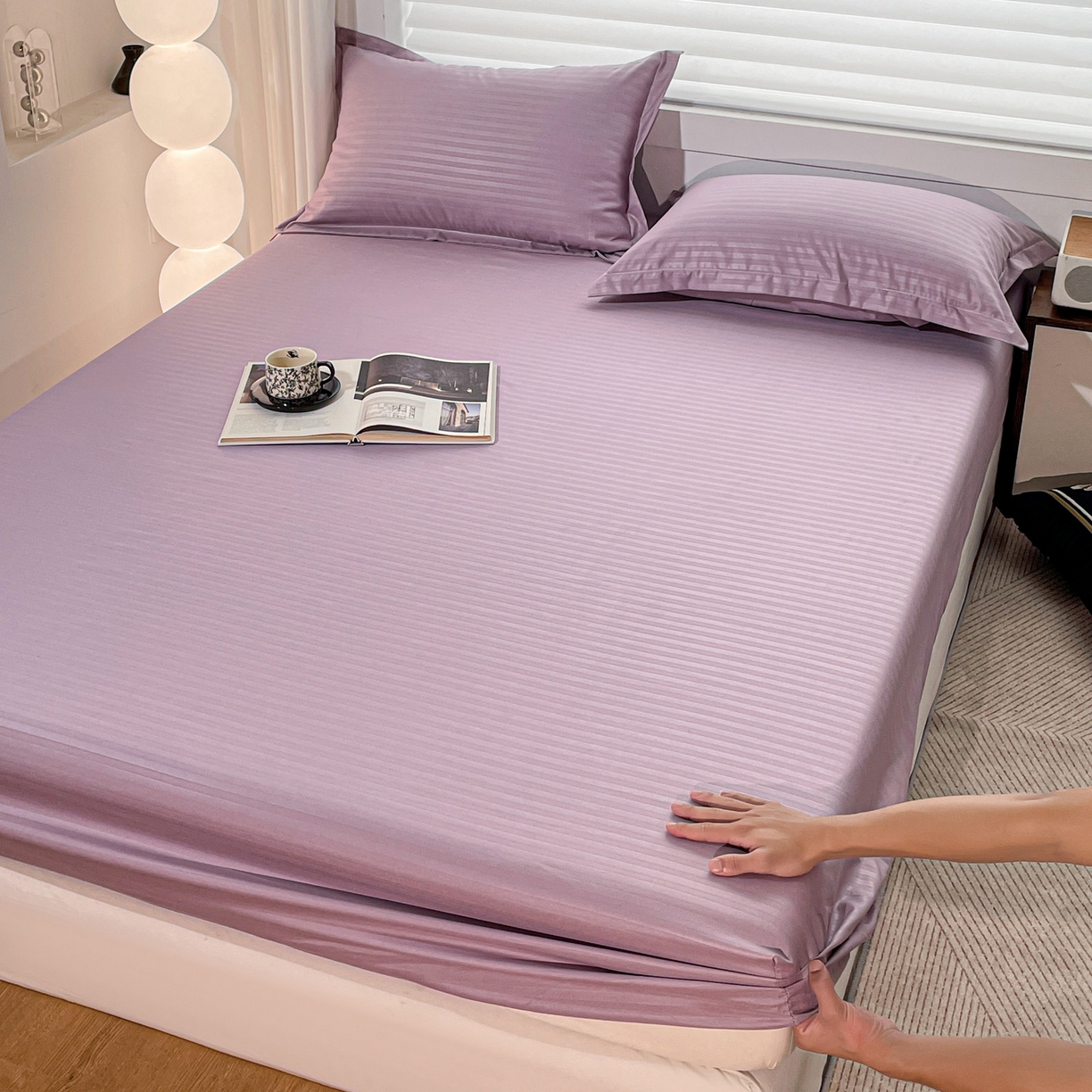 91家纺网 家纺一手货源 找家纺 恬澳家纺 2025新款简约磨毛压花床笠外贸跨境电商亚马逊速卖通单床笠三件套欧美尺寸多多跨境平台-场景二 条纹-紫