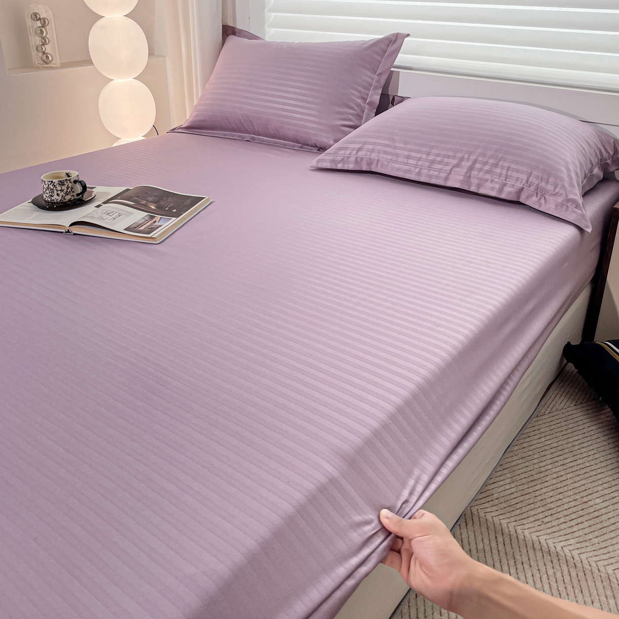 91家纺网 家纺一手货源 找家纺 恬澳家纺 2025新款简约磨毛压花床笠外贸跨境电商亚马逊速卖通单床笠三件套欧美尺寸多多跨境平台-场景二 条纹-紫