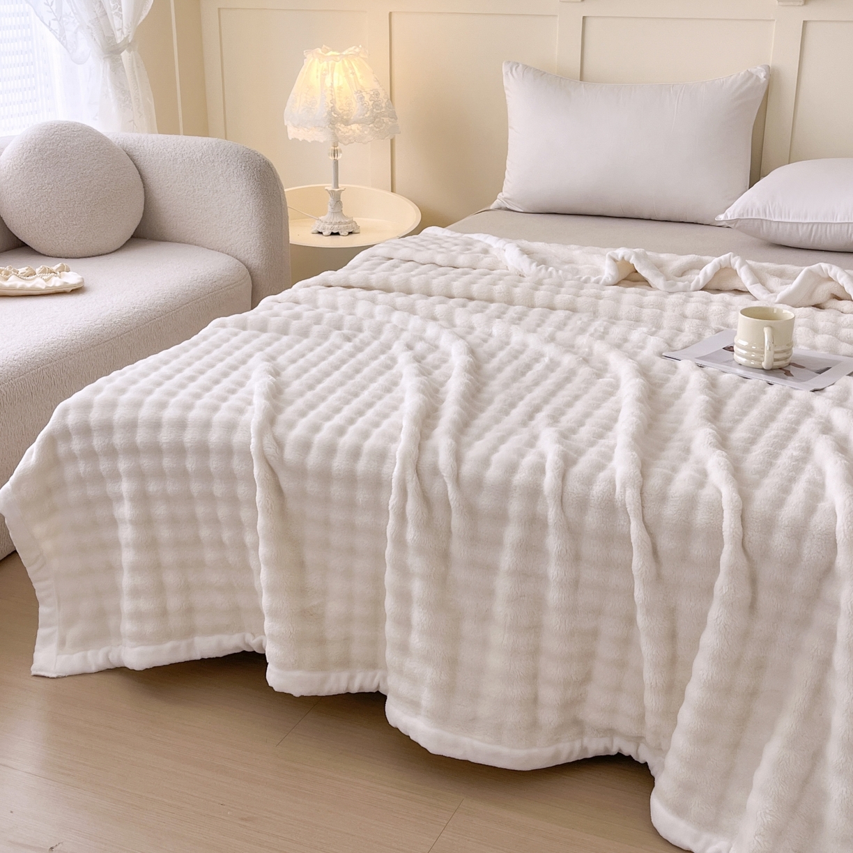 91家纺网 家纺一手货源 找家纺 默忆 2025新款A类保暖加厚仿兔毛毯毯子 米白