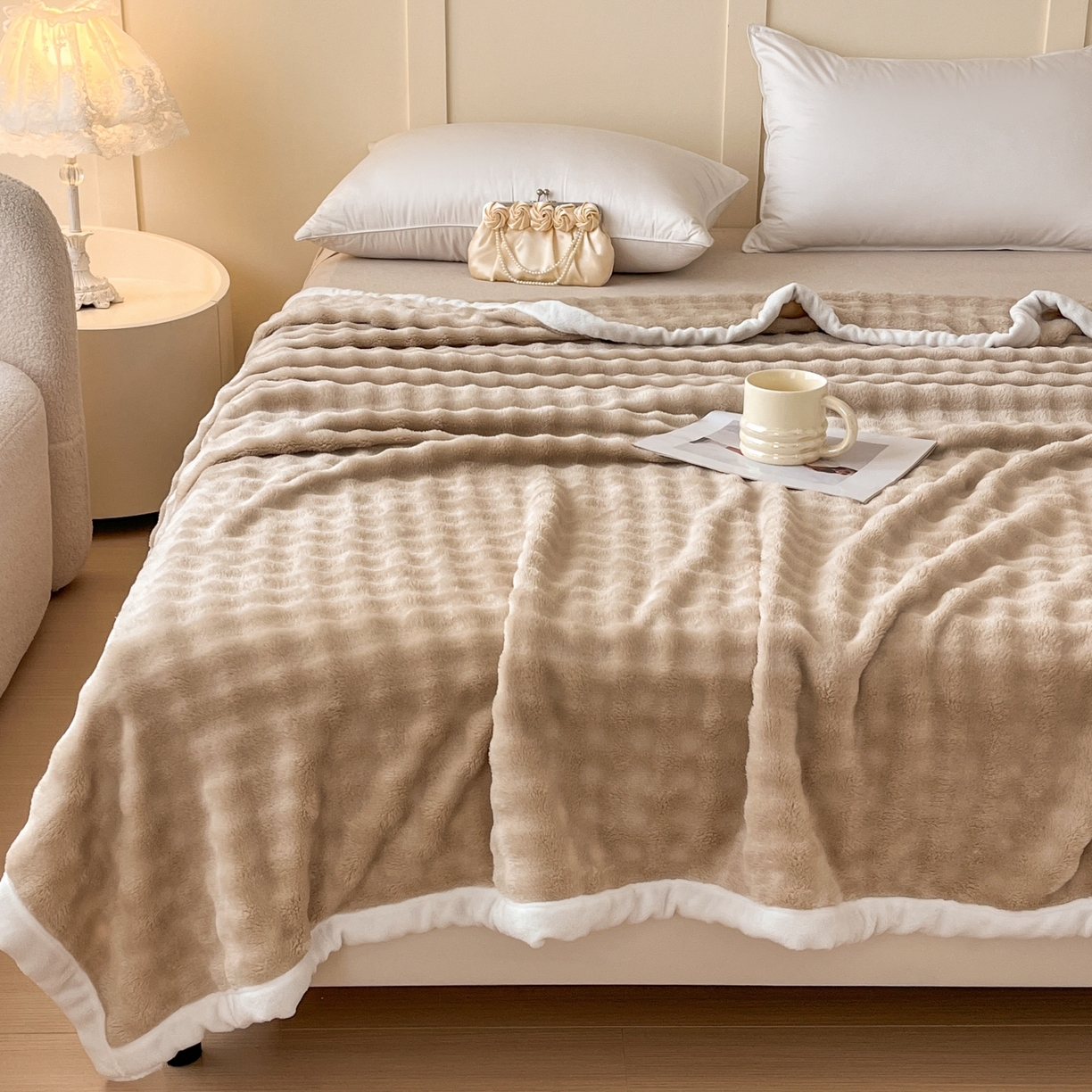 91家纺网 家纺一手货源 找家纺 默忆 2025新款A类保暖加厚仿兔毛毯毯子 咖色