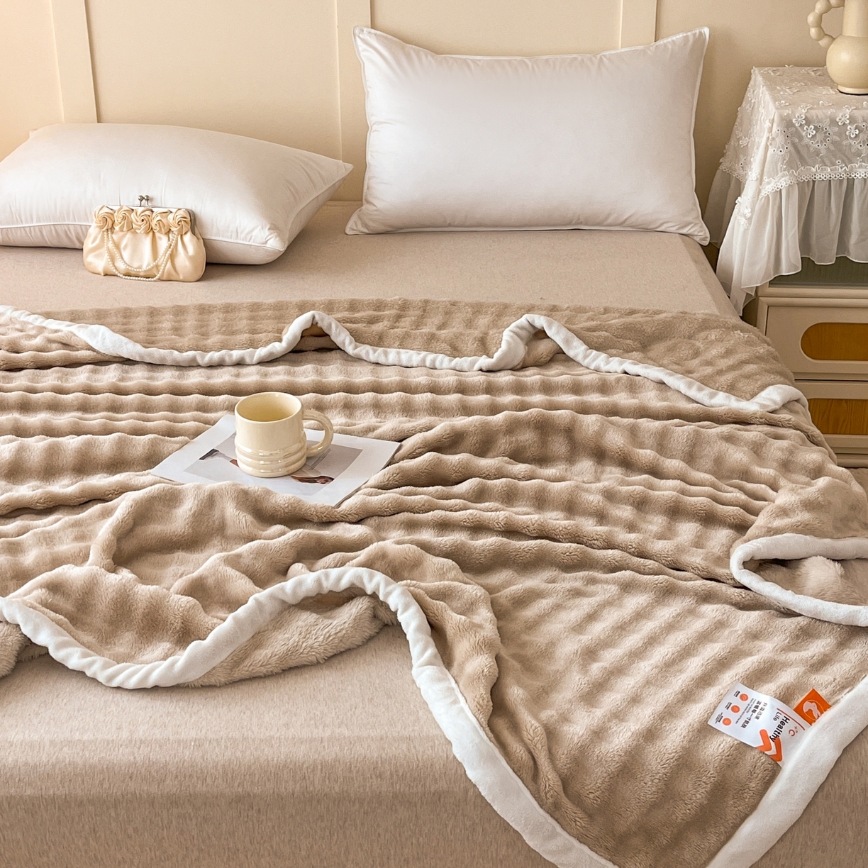 91家纺网 家纺一手货源 找家纺 默忆 2025新款A类保暖加厚仿兔毛毯毯子 咖色