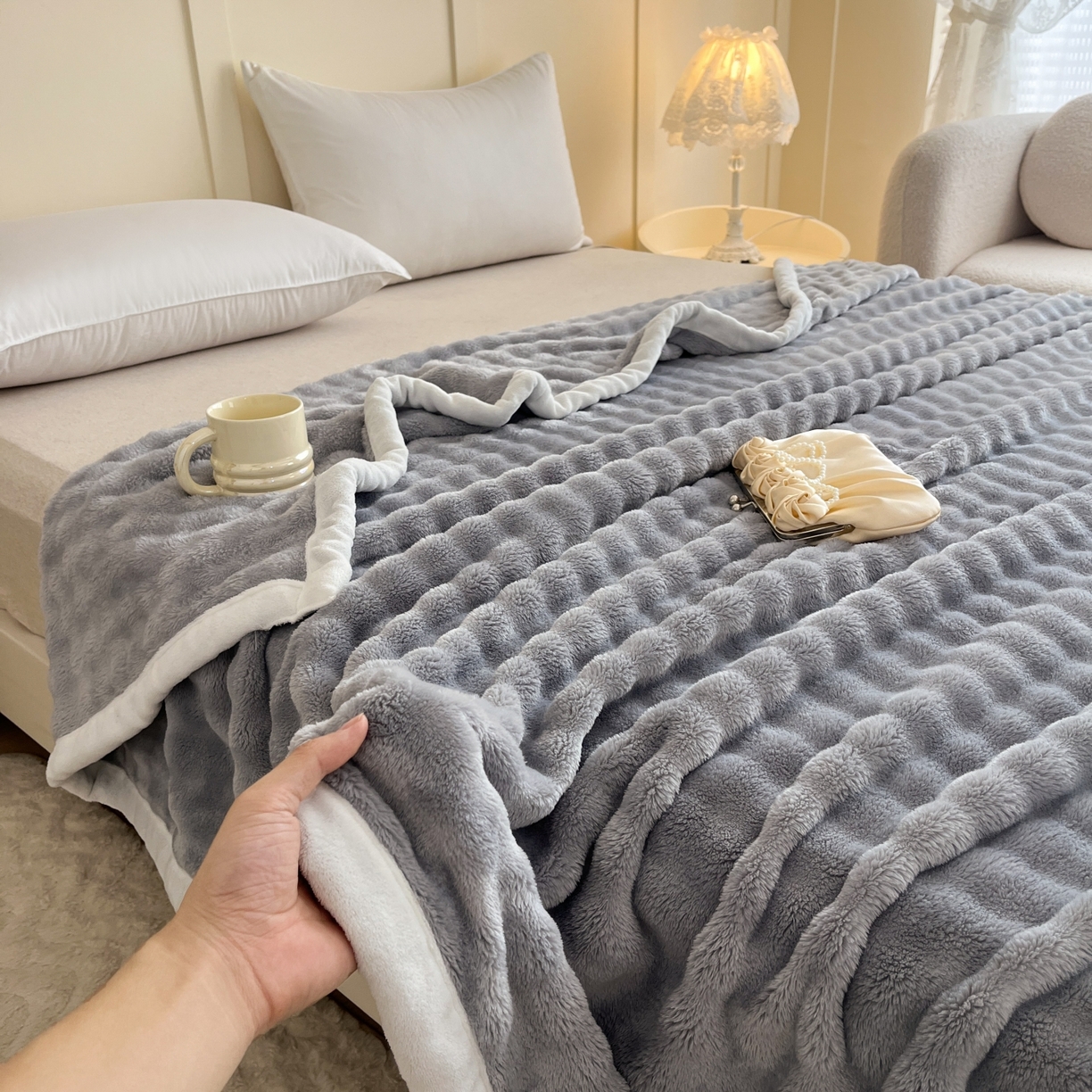 91家纺网 家纺一手货源 找家纺 默忆 2025新款A类保暖加厚仿兔毛毯毯子 蓝灰