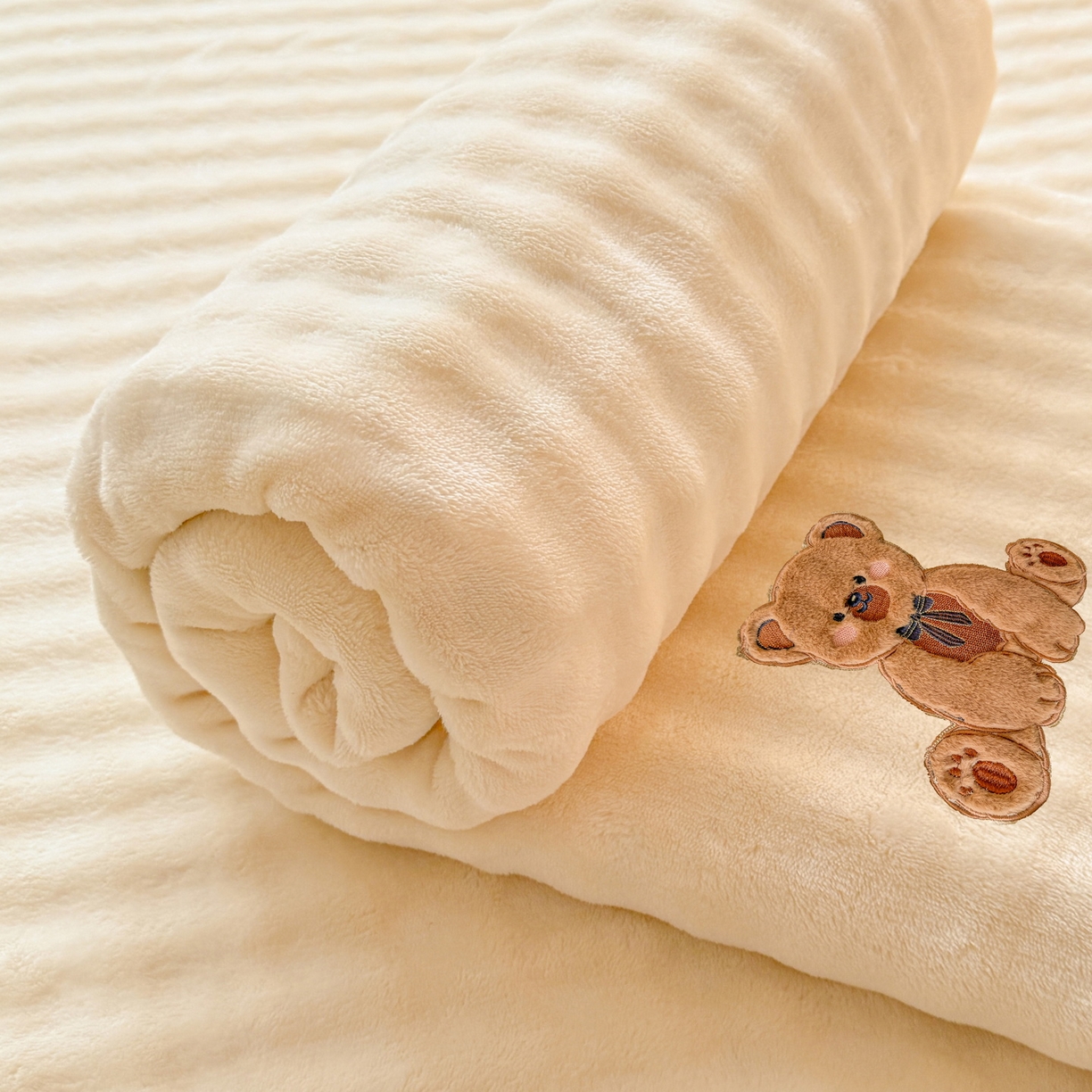 91家纺网 家纺一手货源 找家纺 （总）爱思凯家纺 2025新款加厚泡泡绒纯色单品床单单件床单