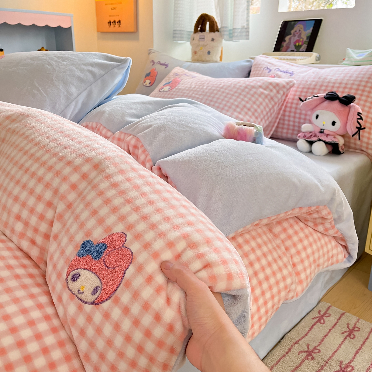 91家纺网 家纺一手货源 找家纺 （总）金爱家 2025新款高克重牛奶绒单品系列保暖床单床笠单件