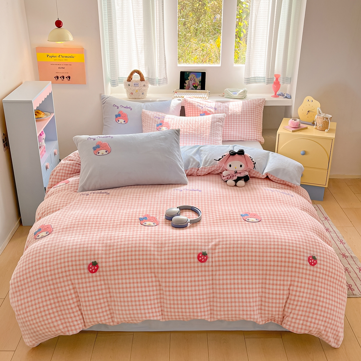 91家纺网 家纺一手货源 找家纺 （总）金爱家 2025新款A类三丽鸥授权毛巾绣混搭少女加厚牛奶绒系列四件套