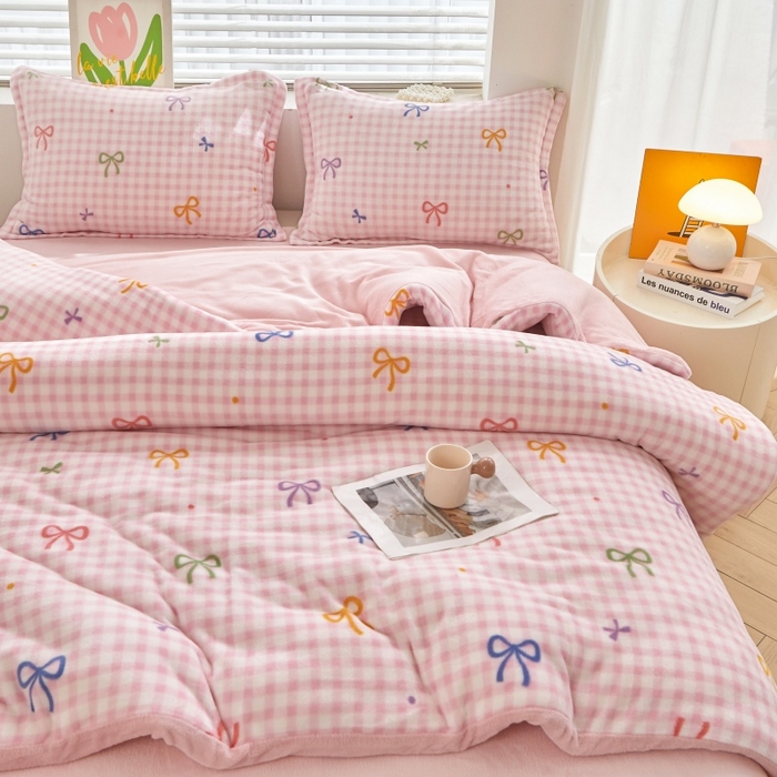 91家纺网 家纺一手货源 找家纺 艾特你 2025新款卡通可拆卸棉花被冬被被子被芯 粉蝴蝶