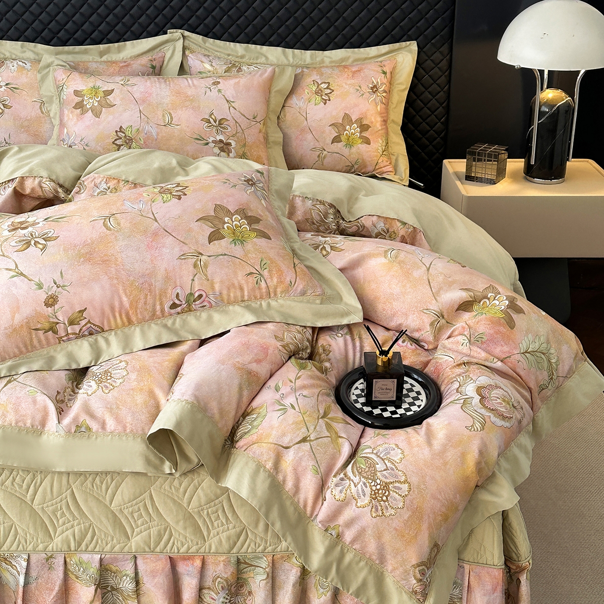 91家纺网 家纺一手货源 找家纺 福丽莱家纺 2025新款高端60纯棉数码印花夹棉床裙四件套 瑞贝卡